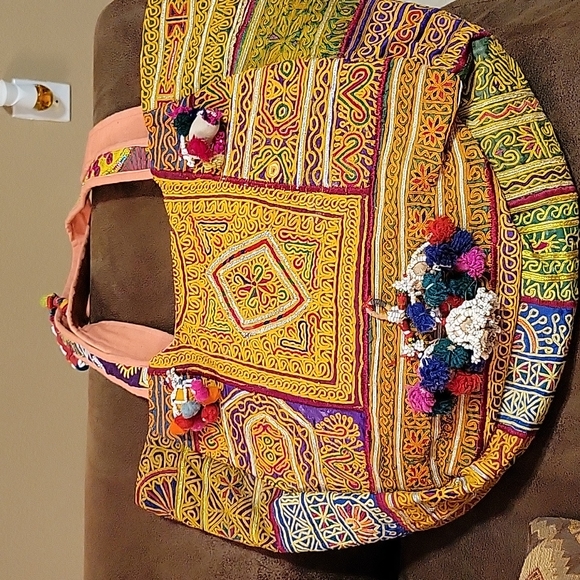 Embroidery Banjara handbag - Picture 1 of 3